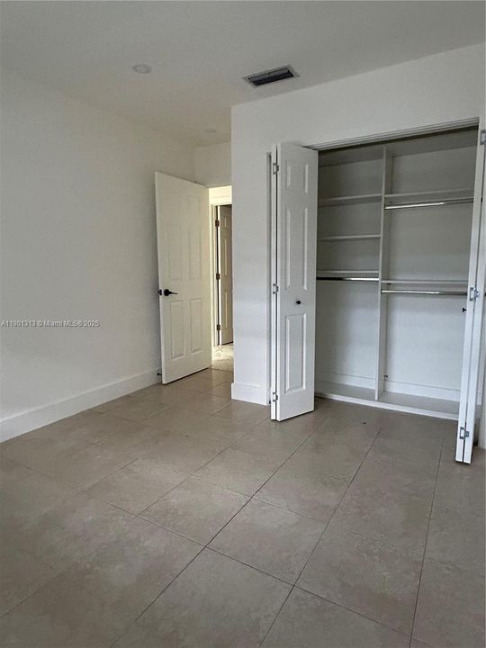 Active With Contract: $2,800 (3 beds, 2 baths, 1030 Square Feet)