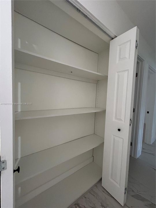 Active With Contract: $2,800 (3 beds, 2 baths, 1030 Square Feet)