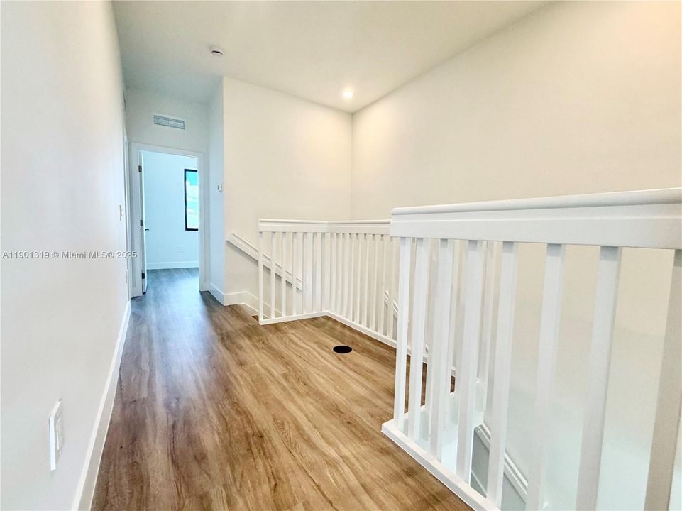 For Rent: $2,750 (4 beds, 2 baths, 1912 Square Feet)