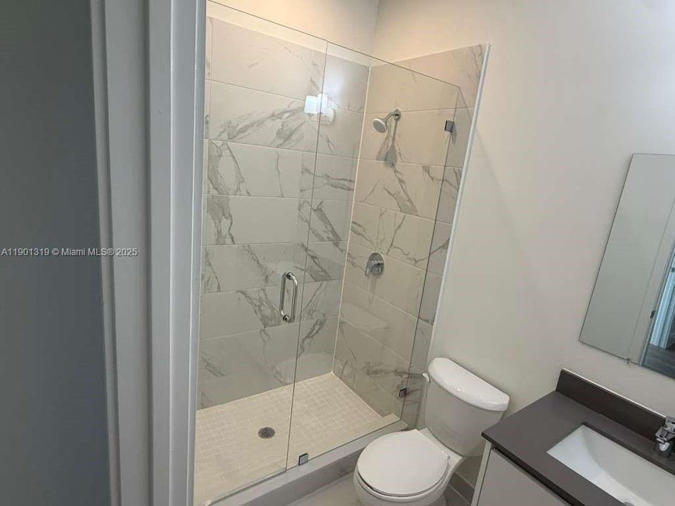 For Rent: $2,750 (4 beds, 2 baths, 1912 Square Feet)