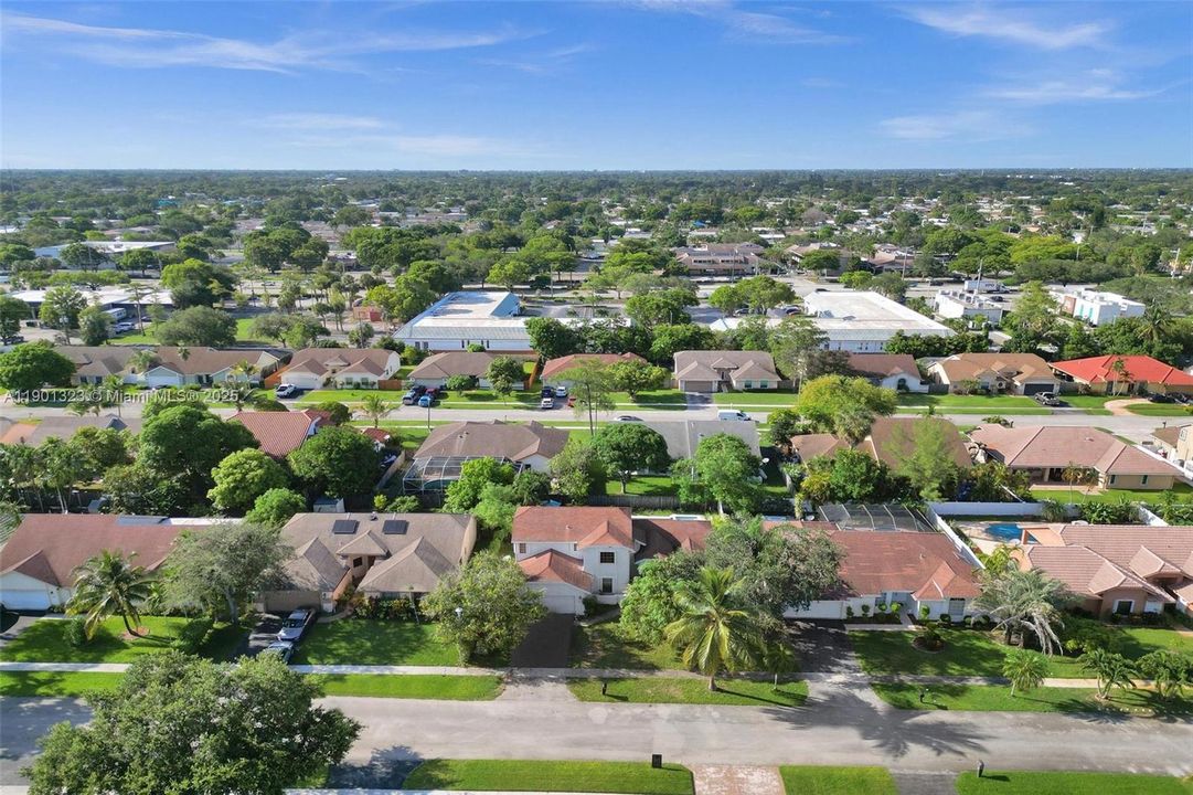 Recently Sold: $470,000 (4 beds, 3 baths, 2445 Square Feet)