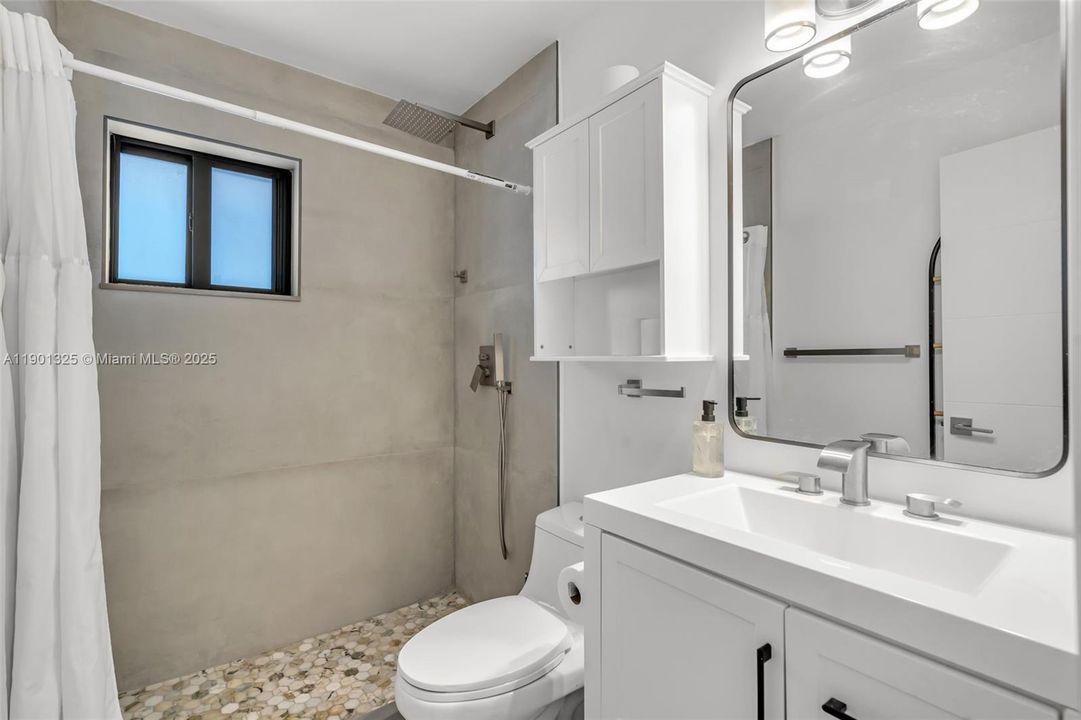 Active With Contract: $571,200 (3 beds, 3 baths, 1500 Square Feet)