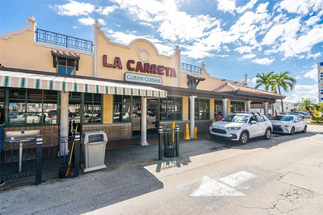 Active With Contract: $571,200 (3 beds, 3 baths, 1500 Square Feet)