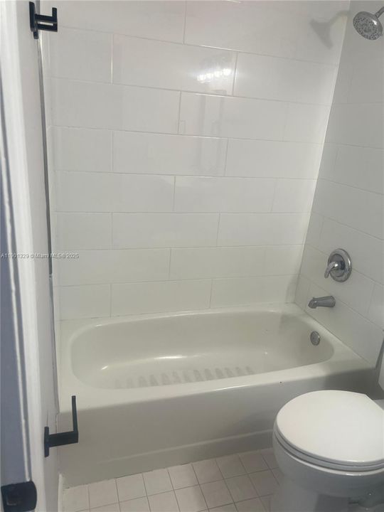 For Rent: $2,280 (2 beds, 2 baths, 912 Square Feet)