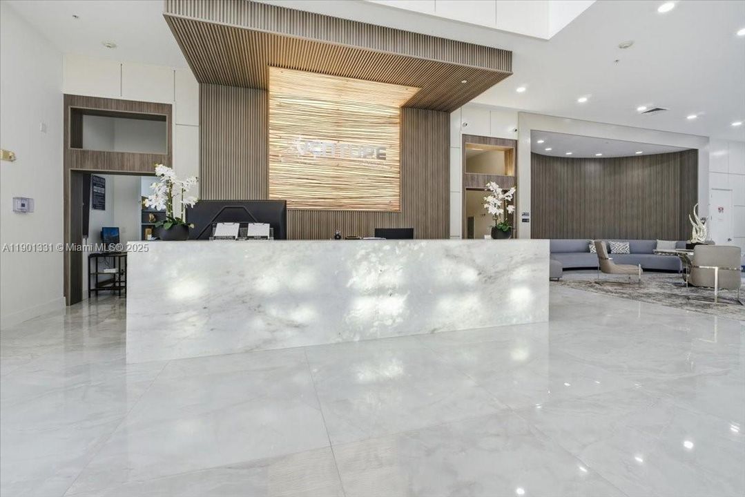 For Rent: $3,200 (2 beds, 2 baths, 1082 Square Feet)