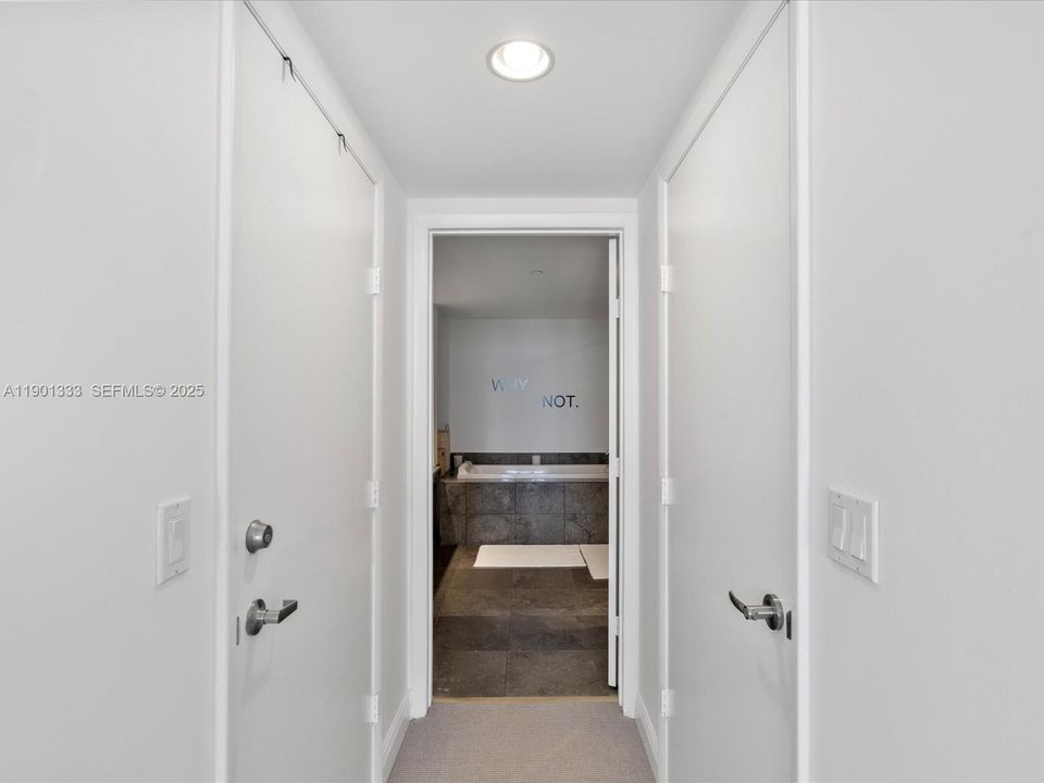 For Sale: $795,000 (2 beds, 1 baths, 1120 Square Feet)