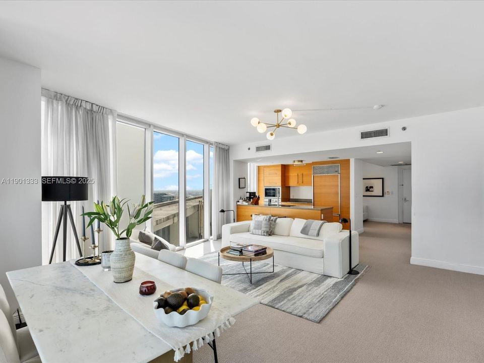 For Sale: $795,000 (2 beds, 1 baths, 1120 Square Feet)