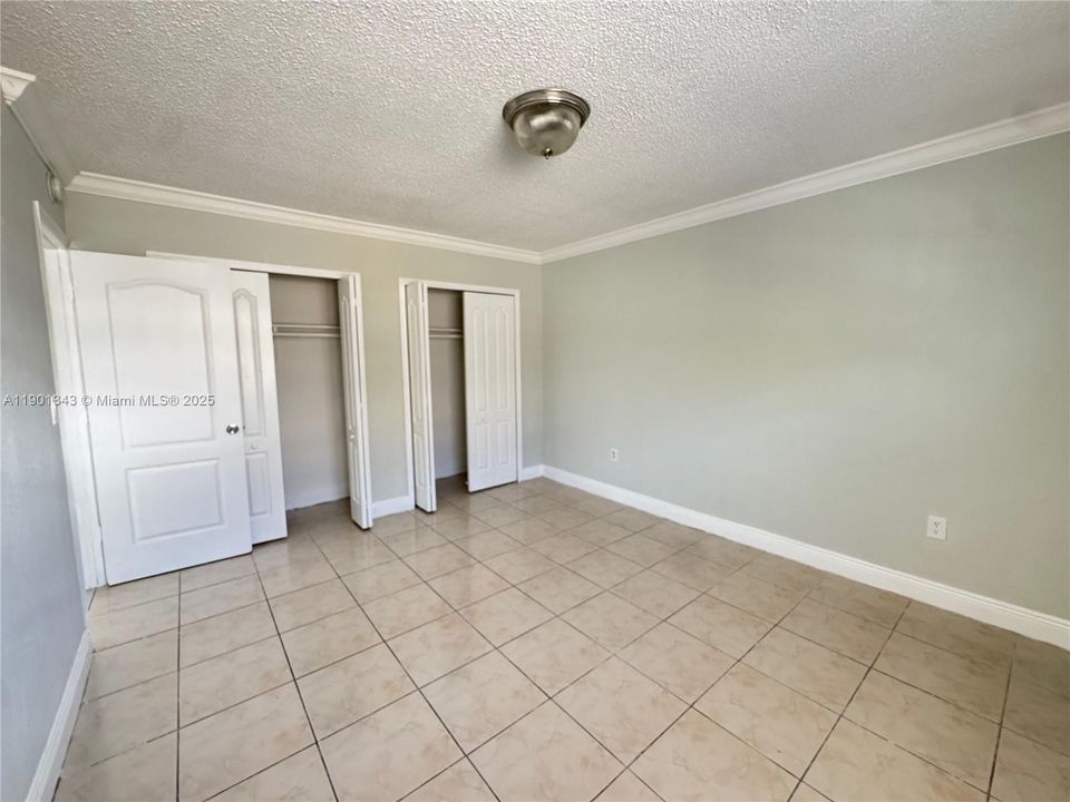 Activo con contrato: $1,650 (2 camas, 1 baños, 829 Pies cuadrados)