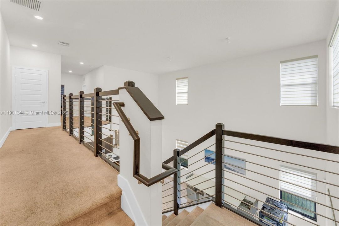 待售: $1,350,000 (5 贝兹, 3 浴室, 3050 平方英尺)