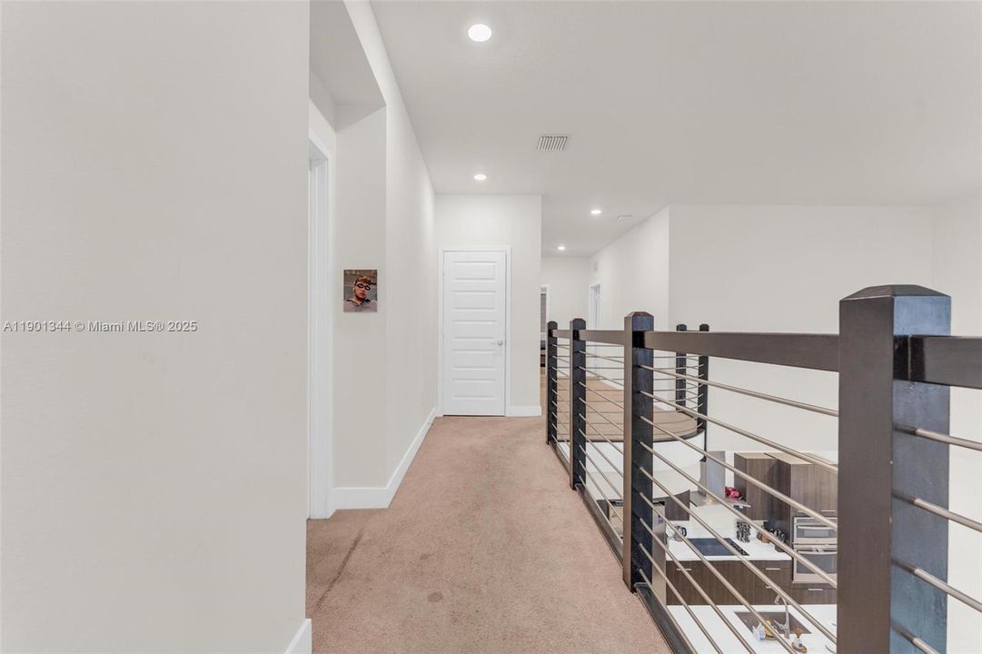 待售: $1,350,000 (5 贝兹, 3 浴室, 3050 平方英尺)