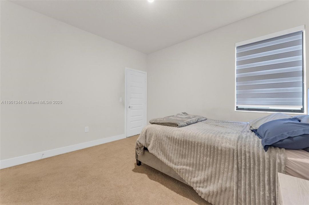 待售: $1,350,000 (5 贝兹, 3 浴室, 3050 平方英尺)