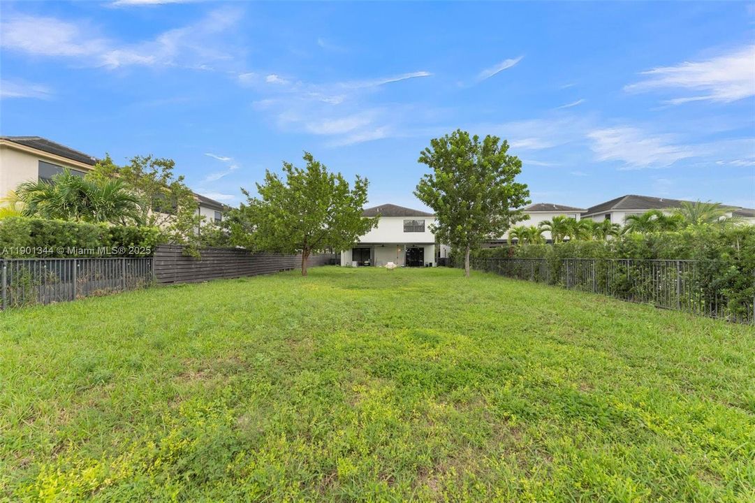 待售: $1,350,000 (5 贝兹, 3 浴室, 3050 平方英尺)