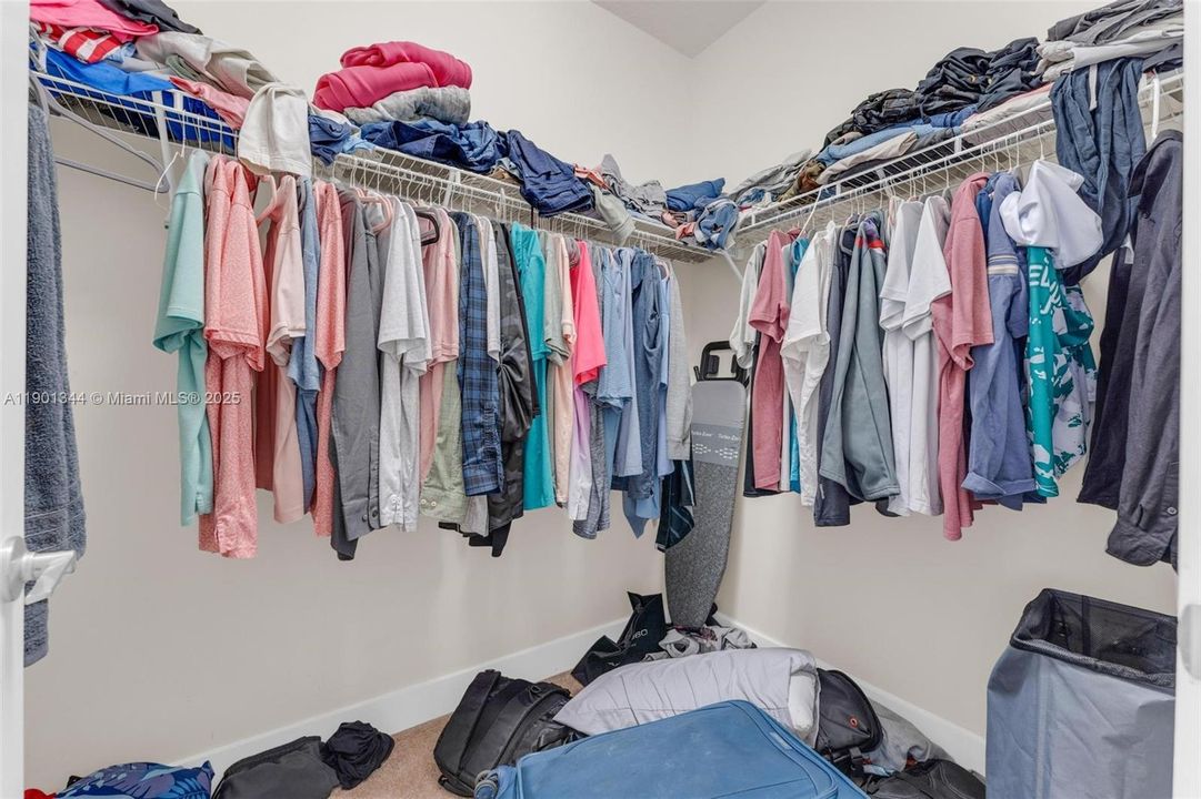 待售: $1,350,000 (5 贝兹, 3 浴室, 3050 平方英尺)