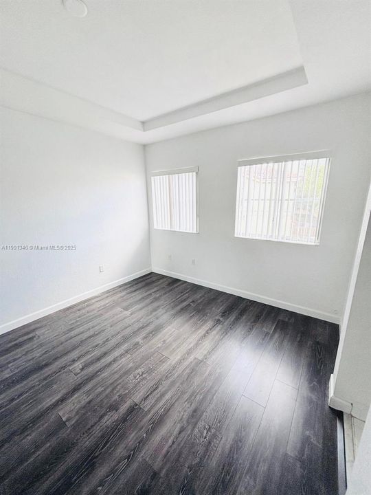 Active With Contract: $2,680 (2 beds, 2 baths, 1282 Square Feet)