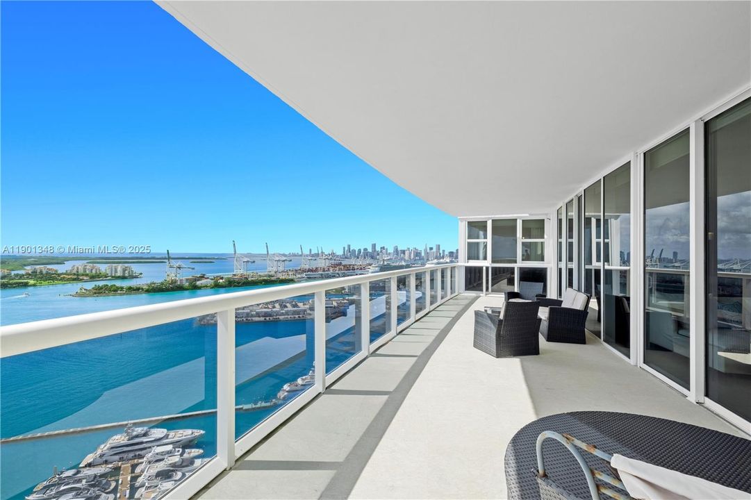 For Sale: $4,500,000 (2 beds, 3 baths, 2183 Square Feet)