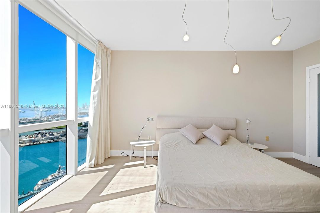 For Sale: $4,500,000 (2 beds, 3 baths, 2183 Square Feet)