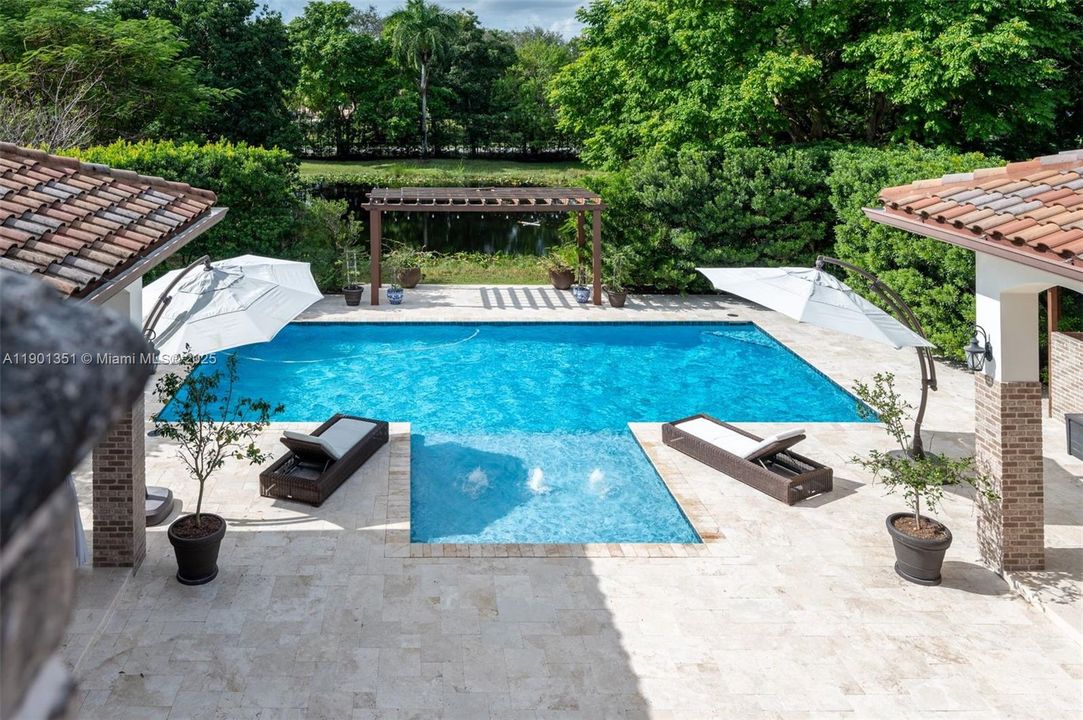 For Sale: $3,699,000 (6 beds, 5 baths, 4625 Square Feet)