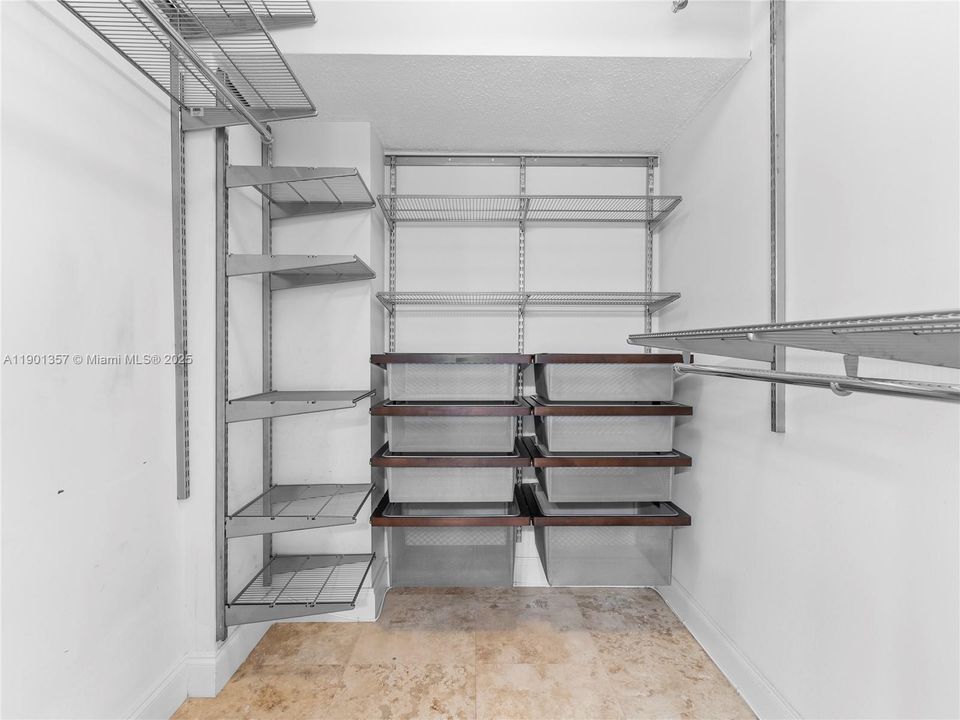 En Venta: $499,000 (1 camas, 1 baños, 950 Pies cuadrados)