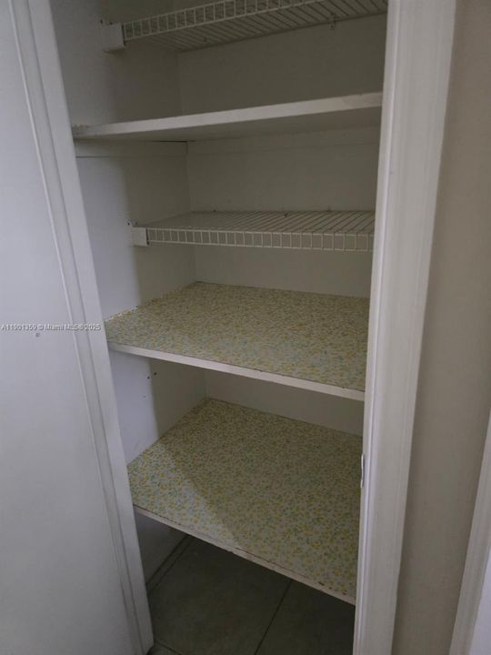 Под контрактом: $1,500 (1 спален, 1 ванн, 730 Квадратных фут)