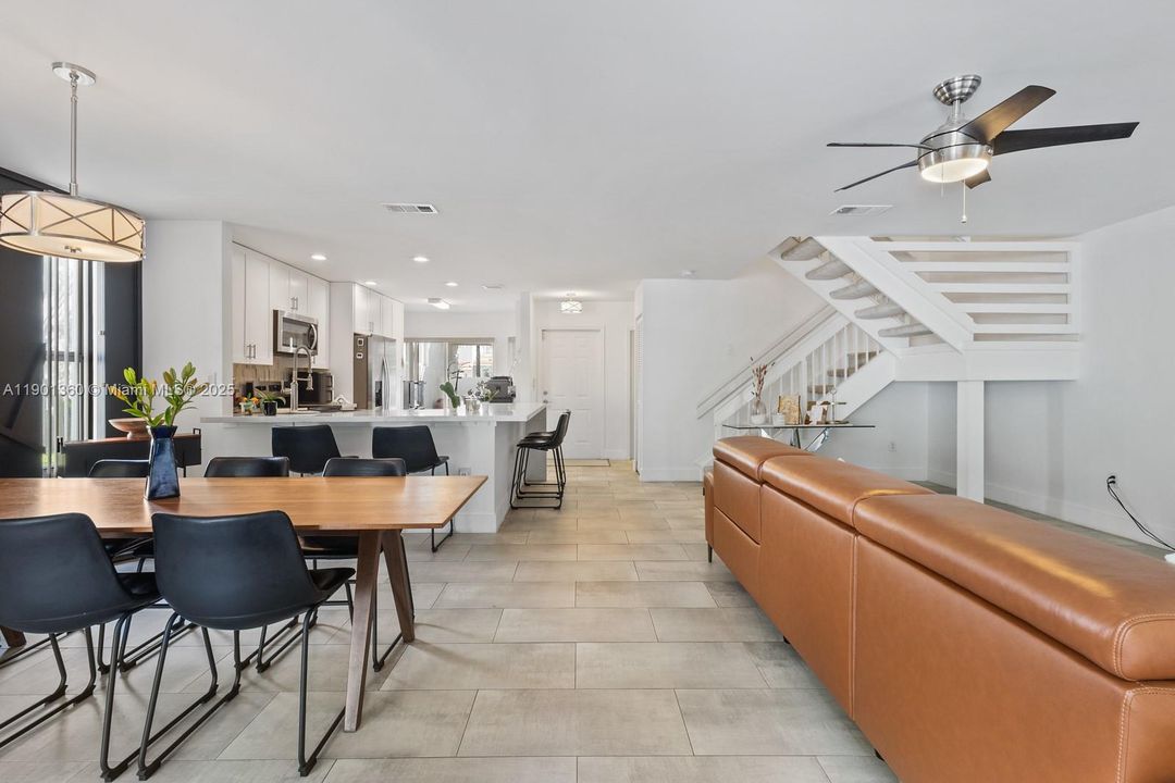 Recently Rented: $3,950 (3 beds, 2 baths, 1898 Square Feet)