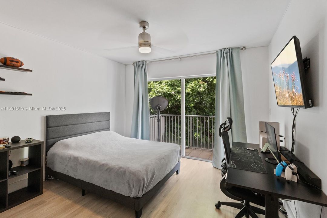 Recently Rented: $3,950 (3 beds, 2 baths, 1898 Square Feet)