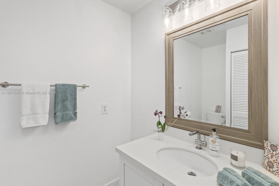 Recently Rented: $3,950 (3 beds, 2 baths, 1898 Square Feet)