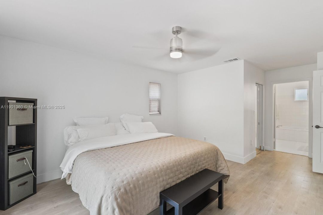 Recently Rented: $3,950 (3 beds, 2 baths, 1898 Square Feet)