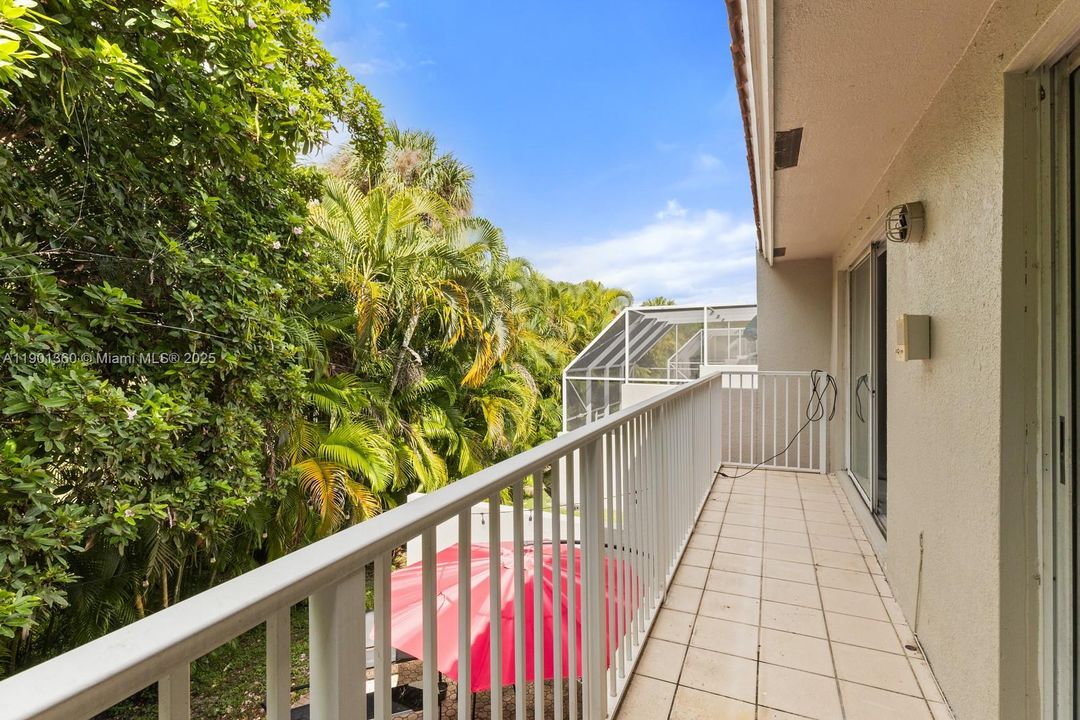 Recently Rented: $3,950 (3 beds, 2 baths, 1898 Square Feet)