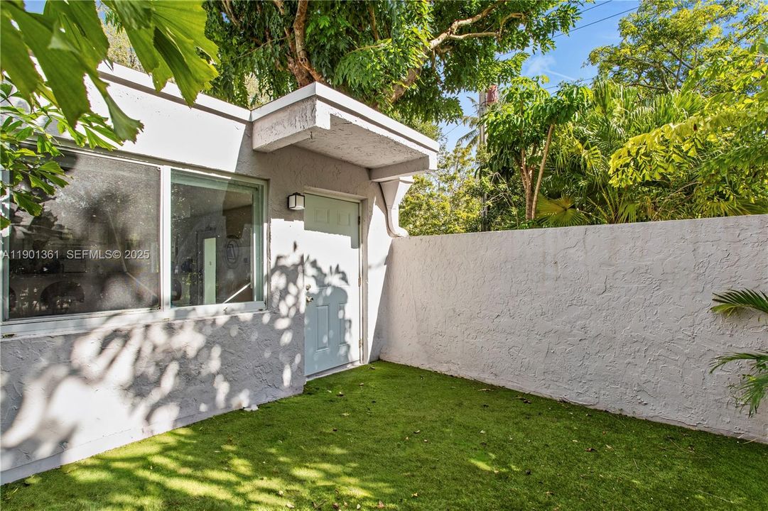 待售: $699,000 (1 贝兹, 1 浴室, 680 平方英尺)