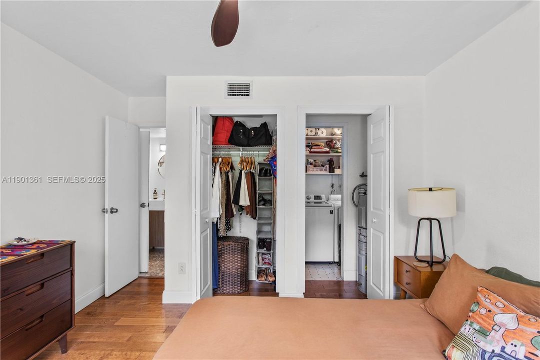 待售: $699,000 (1 贝兹, 1 浴室, 680 平方英尺)