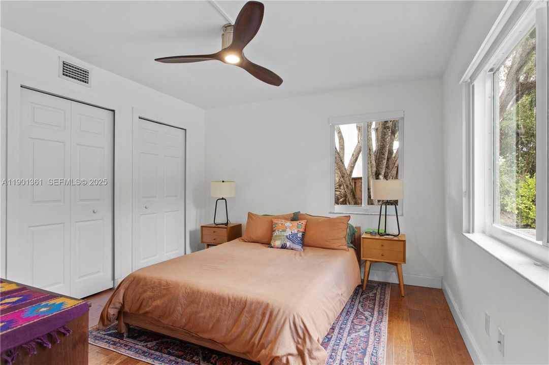 待售: $699,000 (1 贝兹, 1 浴室, 680 平方英尺)