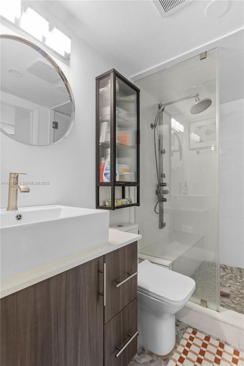 待售: $699,000 (1 贝兹, 1 浴室, 680 平方英尺)