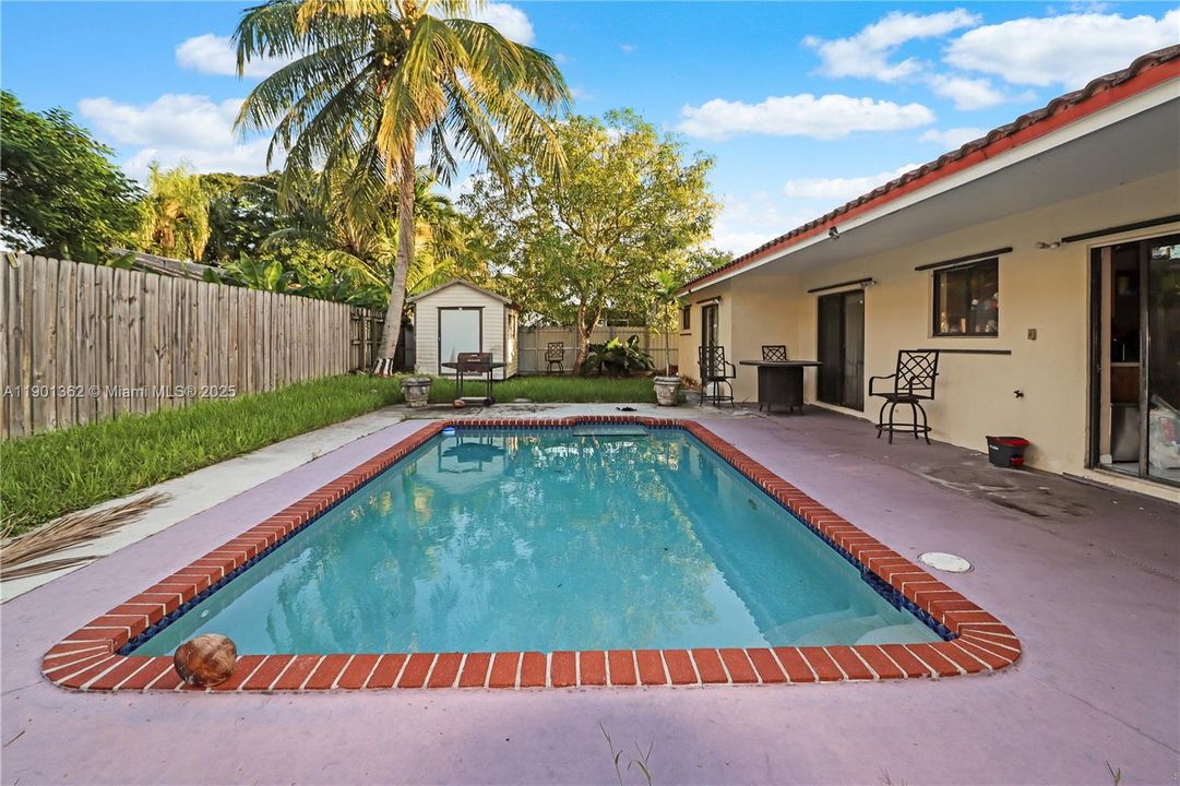 For Sale: $630,000 (4 beds, 2 baths, 1635 Square Feet)