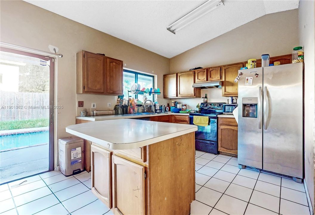 For Sale: $630,000 (4 beds, 2 baths, 1635 Square Feet)
