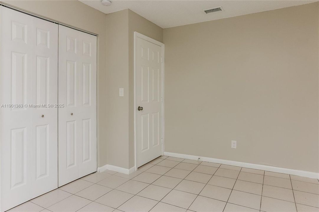 最近租的: $2,935 (3 贝兹, 2 浴室, 1404 平方英尺)