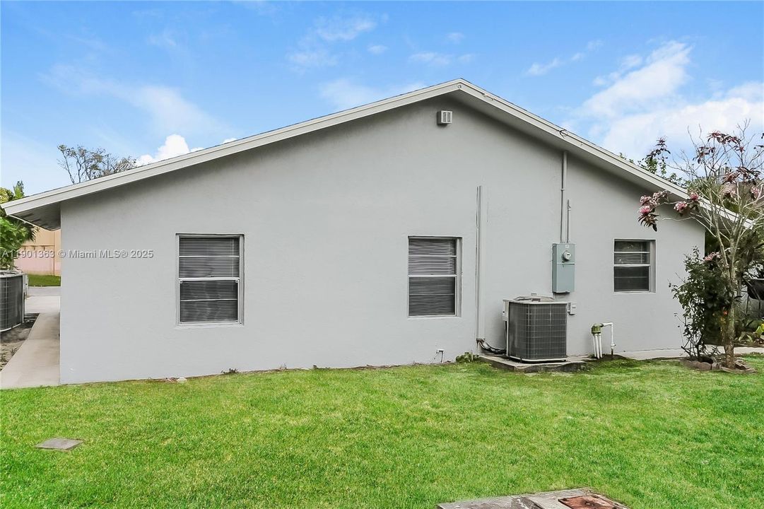 最近租的: $2,935 (3 贝兹, 2 浴室, 1404 平方英尺)