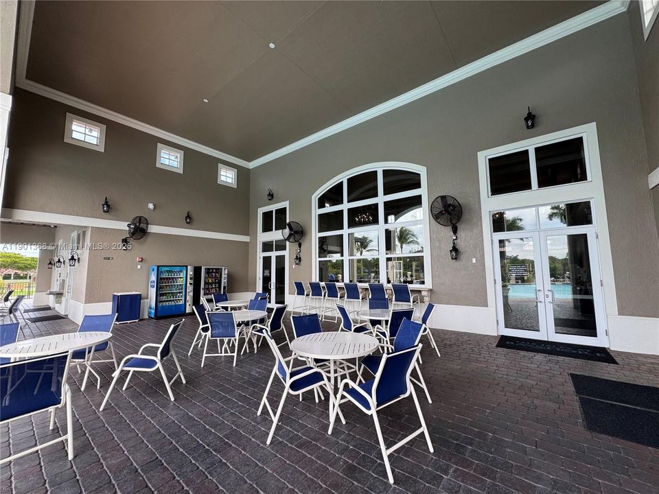 For Sale: $359,990 (3 beds, 2 baths, 1515 Square Feet)