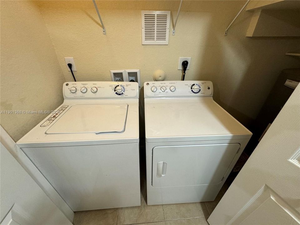 For Sale: $359,990 (3 beds, 2 baths, 1515 Square Feet)