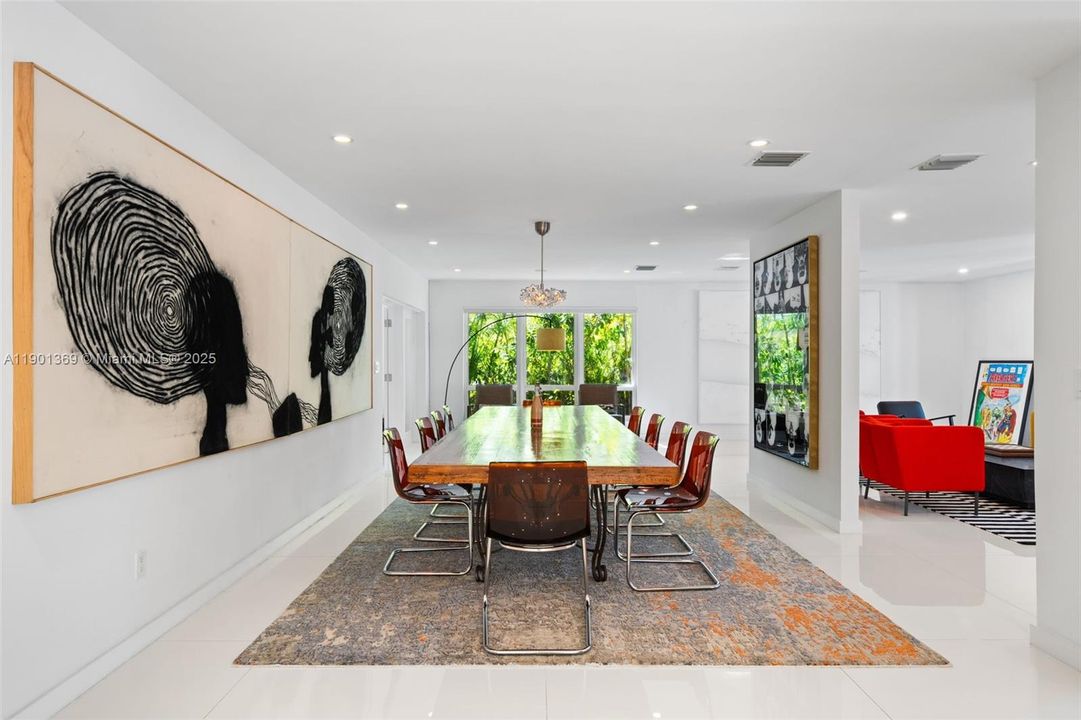 For Sale: $5,999,000 (5 beds, 3 baths, 3980 Square Feet)