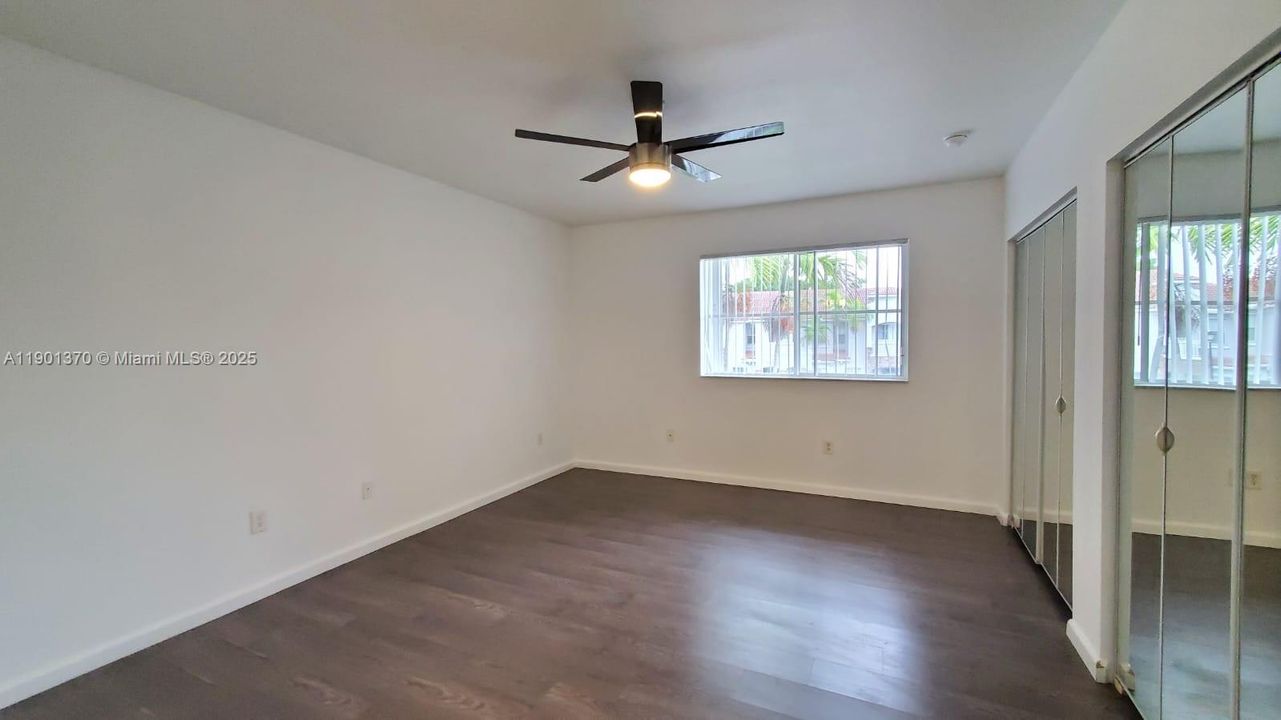 En Venta: $349,900 (2 camas, 2 baños, 1056 Pies cuadrados)