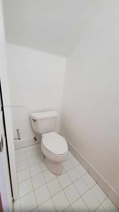 En Venta: $349,900 (2 camas, 2 baños, 1056 Pies cuadrados)