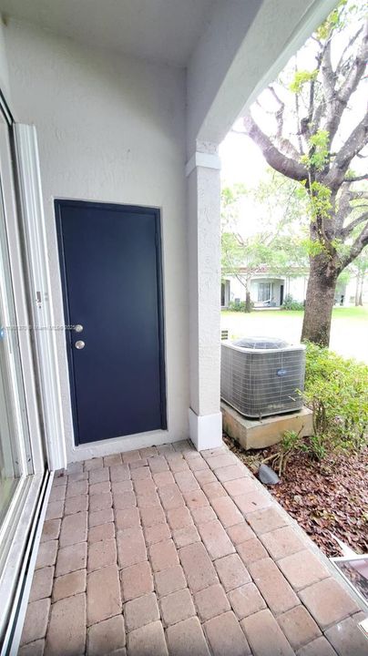 En Venta: $349,900 (2 camas, 2 baños, 1056 Pies cuadrados)