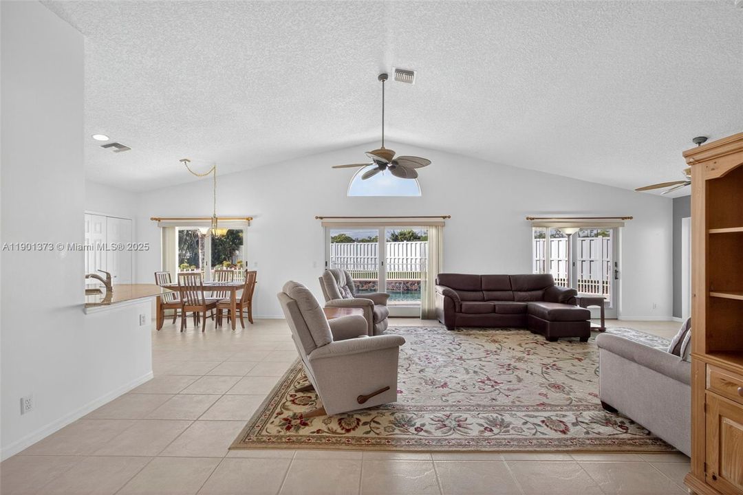 For Sale: $750,000 (3 beds, 2 baths, 2735 Square Feet)