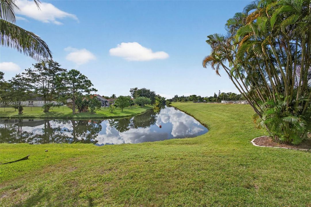 For Sale: $750,000 (3 beds, 2 baths, 2735 Square Feet)