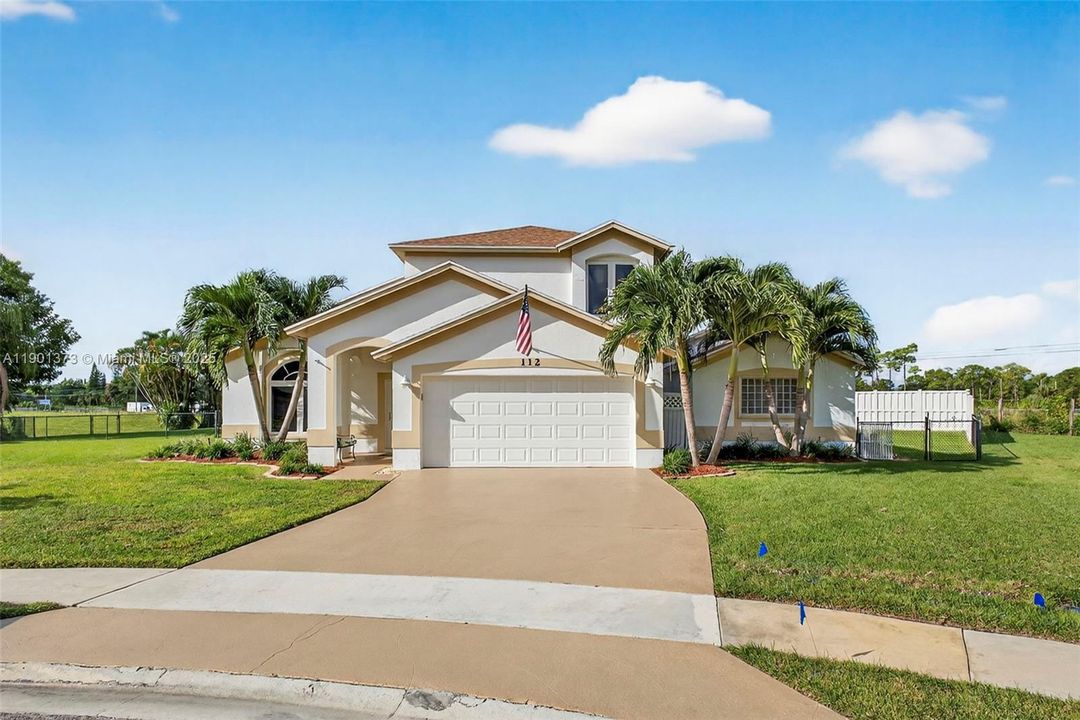 For Sale: $750,000 (3 beds, 2 baths, 2735 Square Feet)