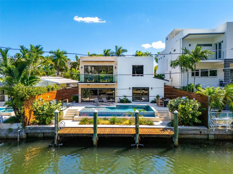 En Venta: $7,500,000 (4 camas, 4 baños, 3665 Pies cuadrados)