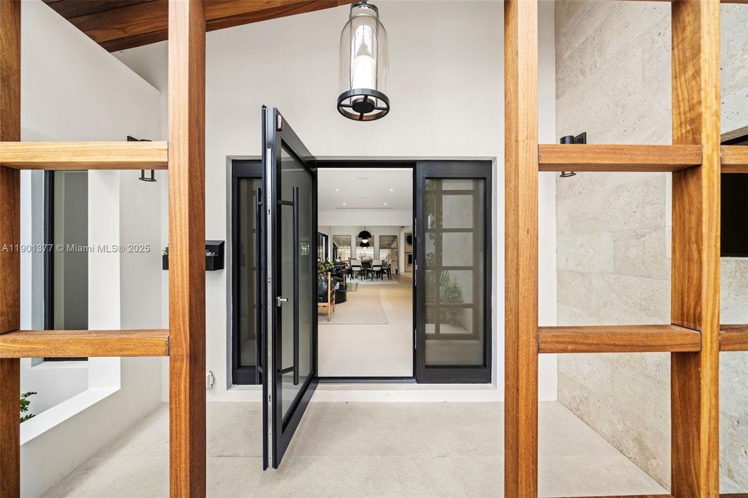 En Venta: $7,500,000 (4 camas, 4 baños, 3665 Pies cuadrados)