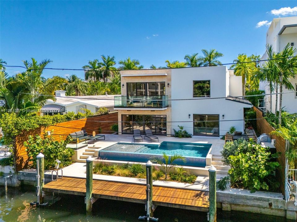 En Venta: $7,500,000 (4 camas, 4 baños, 3665 Pies cuadrados)