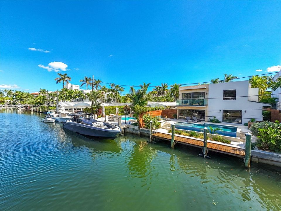 En Venta: $7,500,000 (4 camas, 4 baños, 3665 Pies cuadrados)