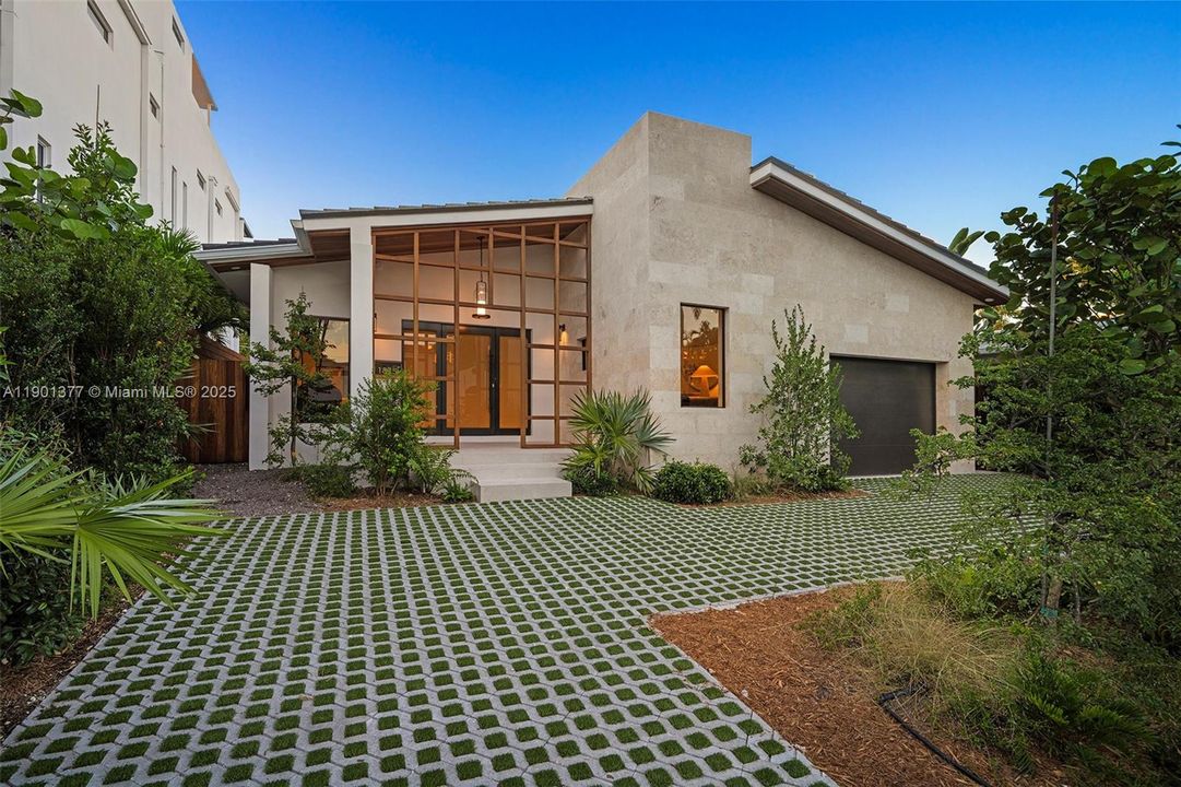 En Venta: $7,500,000 (4 camas, 4 baños, 3665 Pies cuadrados)